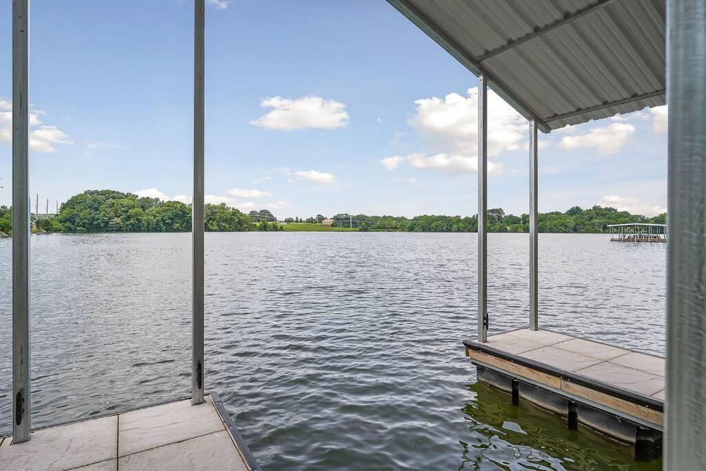 Lake Home, Dock, Fire Pit, Hot Tub, Game Room, Etc Winchester Exteriér fotografie