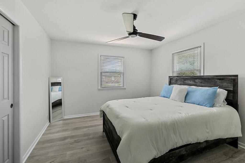 Lake Home, Dock, Fire Pit, Hot Tub, Game Room, Etc Winchester Exteriér fotografie