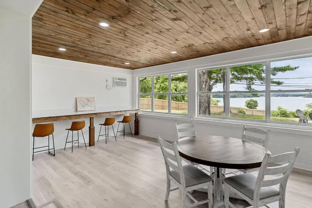 Lake Home, Dock, Fire Pit, Hot Tub, Game Room, Etc Winchester Exteriér fotografie